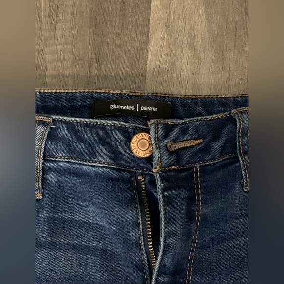 Ripped skinny jeans - Picture 3 of 3